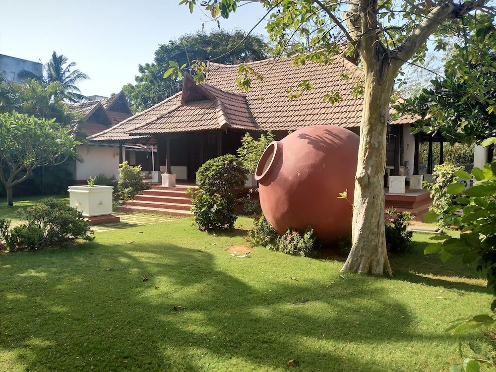 Green Meadows Resort Madras Buitenkant foto