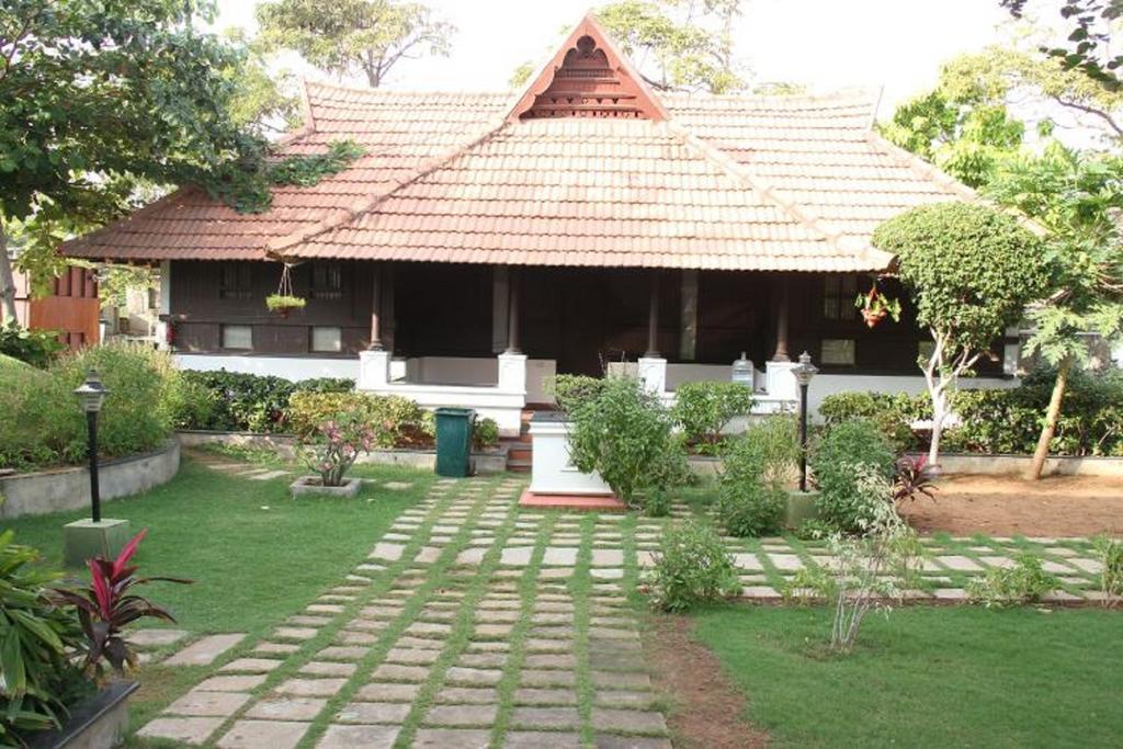 Green Meadows Resort Madras Buitenkant foto