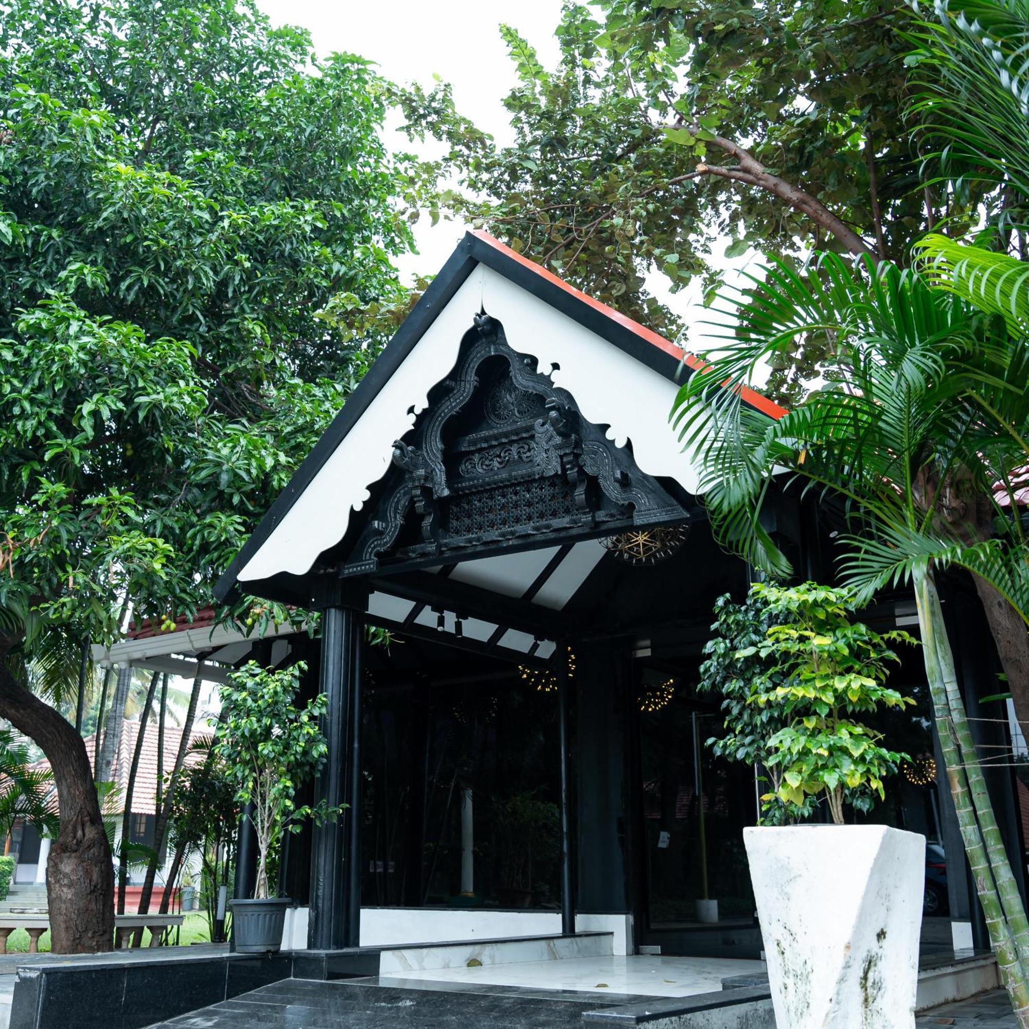 Green Meadows Resort Madras Buitenkant foto